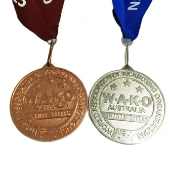 250шт изготовленная на заказ серебряная медаль с выгравированным логотипом и изготовленной на заказ лентой