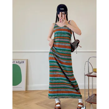 Весенне-летнее трикотажное платье с длинными подтяжками из хлопка и льна в цветную полоску 2023 года с V-образным вырезом и длинными подтяжками
